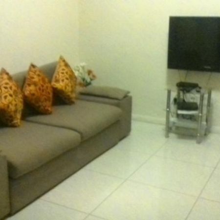 Appartamento Lily'S Haven Durban Esterno foto